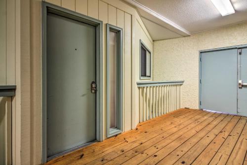 Hilton Head Island Condo with Pool - Steps to Beach! - image 8