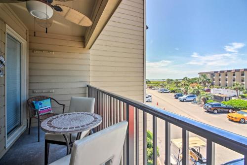 Hilton Head Island Condo with Pool - Steps to Beach! - image 9