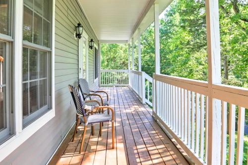 Colonial-Style 'Warwick Retreat' - 1 Hour to NYC! in Greenwood Lake (NY)