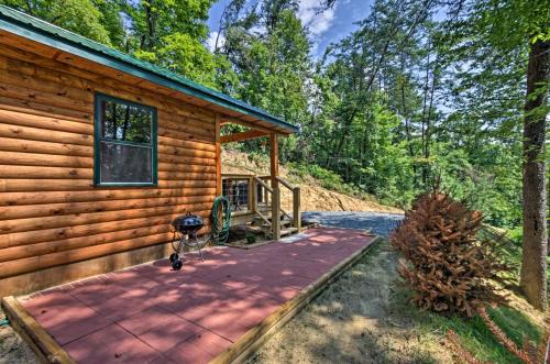 Bryson City Studio with Hot Tub - Near Nantahala!