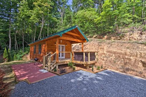 Bryson City Studio with Hot Tub - Near Nantahala!