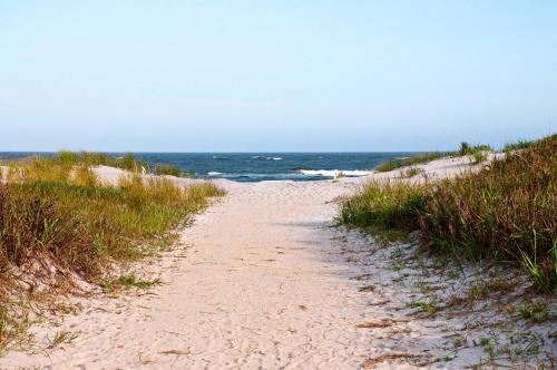 Walk to Beach Coastal Brigantine Condo with Patio! in Brigantine, USA