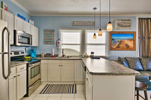 Walk to Beach Coastal Brigantine Condo with Patio! in Brigantine, USA