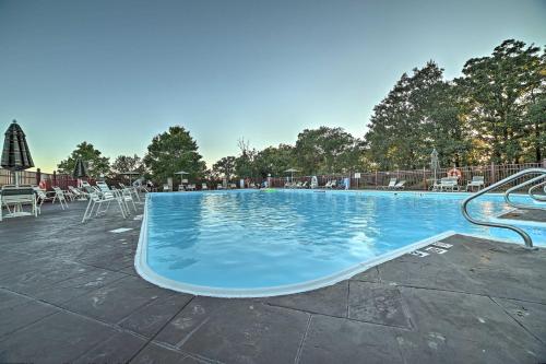 Serene Branson Penthouse with Resort Access and Views! in Branson, USA