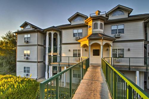Serene Branson Penthouse with Resort Access and Views! - image 9