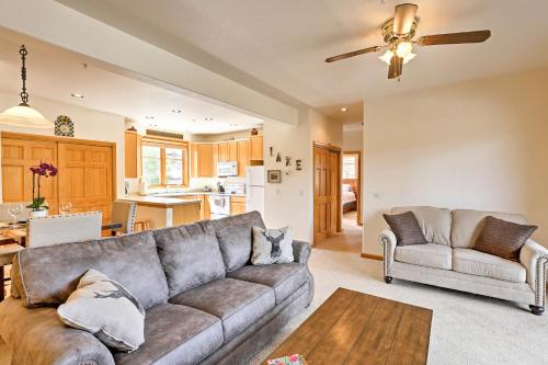 Grand Lake Condo with Grill 7 Mi to National Park!