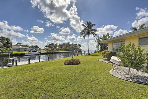 Waterfront Port Charlotte Cottage with Dock, Bch 2 Mi Port Charlotte 