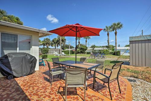 Ormond Beach House with Lanai Walk to Ocean!