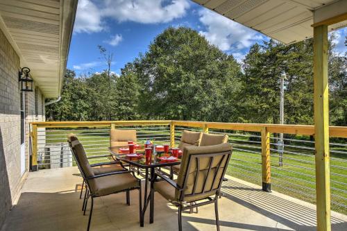 Cozy Kirby Getaway with Patio, Near Lake Greeson!