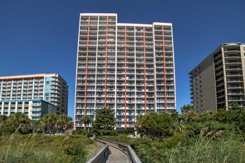 Updated Resort Studio with Pool Access Walk to Beach - image 2