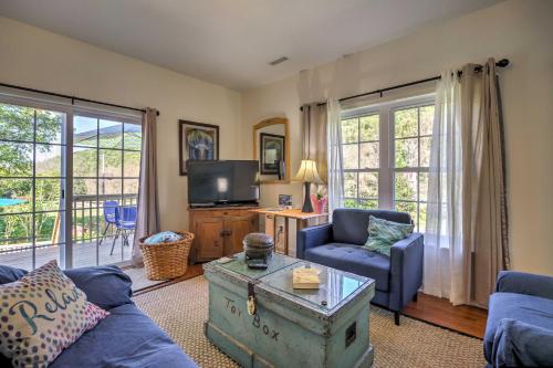 Robbinsville Cabin with Fire Pit - Mins to Tsali! - image 4