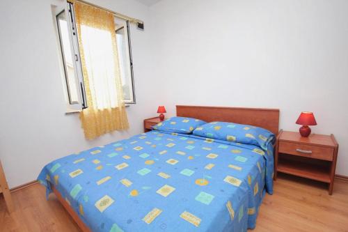 Apartment Njivice 5458f