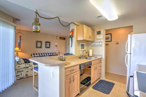 Charming Port Clinton Condo with Community Amenities in Port Clinton, USA