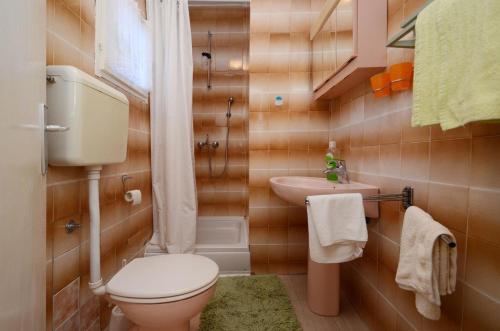 Two-Bedroom Apartment with Terrace image 1