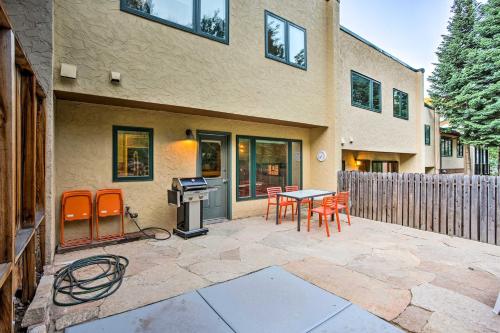 Cozy Townhome with Beautiful Views of Vail Mountain! - image 10
