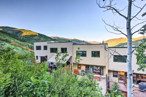 Cozy Townhome with Beautiful Views of Vail Mountain! - image 14