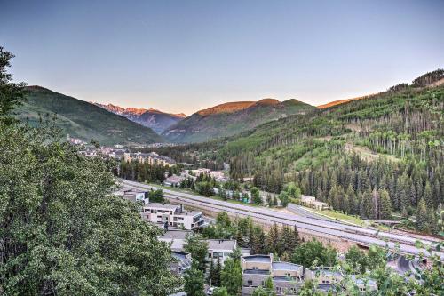 Cozy Townhome with Beautiful Views of Vail Mountain! - image 11