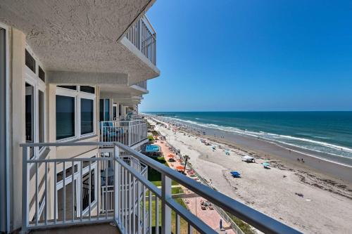 Waterfront Daytona Beach Shores Condo with Amenities!