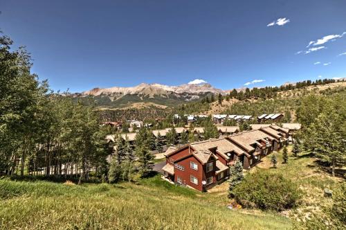 Mountain Village Home Steps to Ski Lift and Shuttle! - image 8