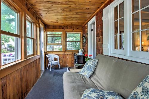 Charming Pine Point Cottage - 2 Blocks to Ocean!