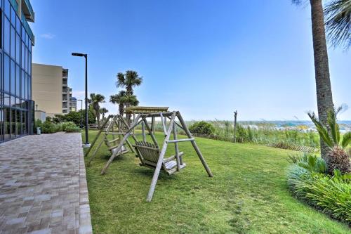 Resort Condo - 5 Miles to Myrtle Beach Boardwalk! - image 2