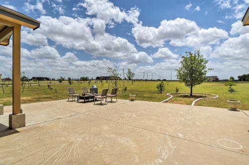 Home with 3 Acres 4 Mi to Circuit of the Americas! - image 6