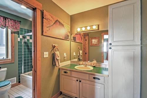 Mountain Refuge with Hot Tub and Peak 8 Ski-In Access! - image 8