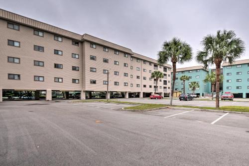 Walk to Beach from Hilton Head Condo with Resort Pool - image 9