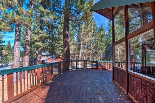 Cozy Family Home with Tahoe Views 7 Min to Heavenly - image 7