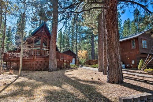 Cozy Family Home with Tahoe Views 7 Min to Heavenly - image 9