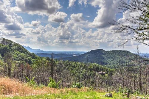 Private Sevierville Cabin with Mountain Views and Loft - image 2