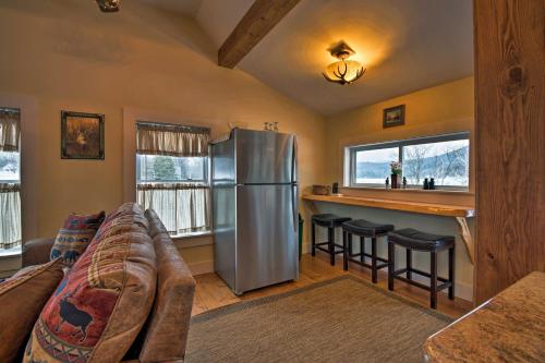 Lakefront Family Home with Fire Pit, 13 Mi to Stowe! in Lake Elmore, USA