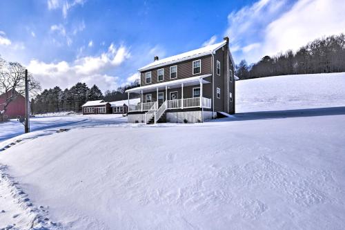 Restored Farmhouse - 5 Mi to Blue Mountain Resort! - Palmerton