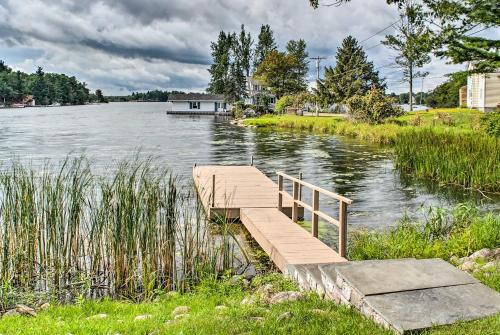 . Waterfront Wellesley Island Apt with Private Dock!