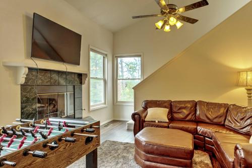 Spacious Hideaway in Ruidoso with Multi-Level Deck! - image 9