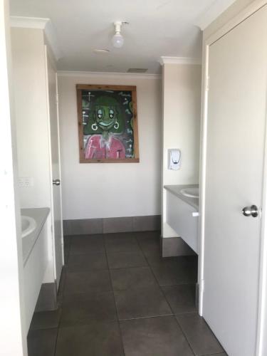 Hervey Bay Flashpackers Room Type - Bed in 4-Bed Dormitory Room with Shared Bathroom