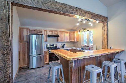 Mancos Cabin Rental on 80 Acres w/ Mountain View! in Dolores (CO)
