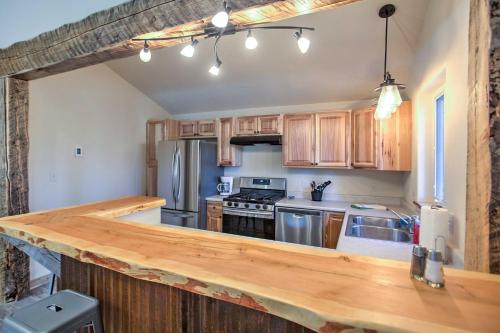 Semi-Private Mancos Cabin on 80 Acres with Mtn View! in Dolores (CO)