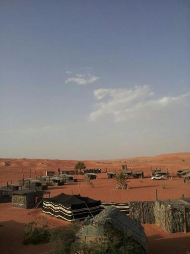Surrounding environment, Nomadic Desert Camp in A'Sharqiyah Sands (Wahiba)