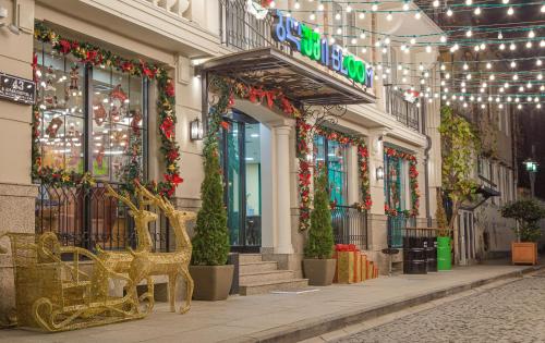 Hotel BLOOM Batumi – Batumi, IL