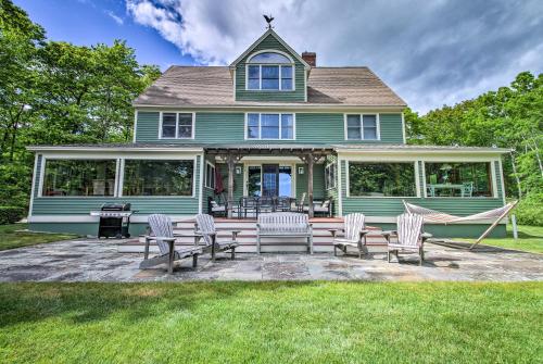 Spacious Kennebunkport Home with View, 2 Mi to Beach