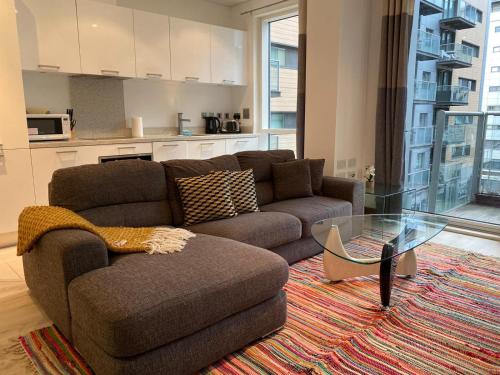 Modern 1 Bedroom Apartment In Chelsea Bridge