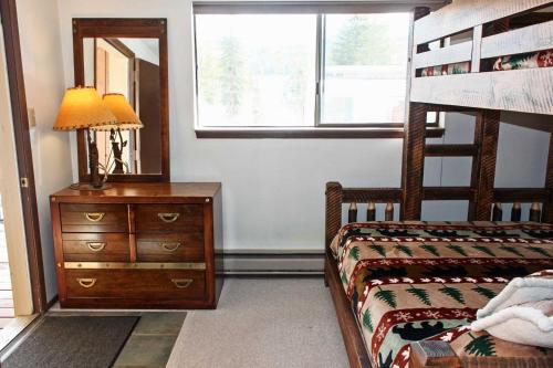 Winter Park Condo with Hot Tubs 3 Mi to Ski Resort! - image 8