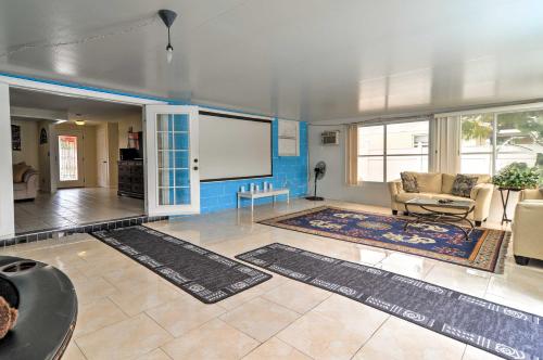 St Petersburg Home with Pool - 4 Miles from Downtown! - image 5