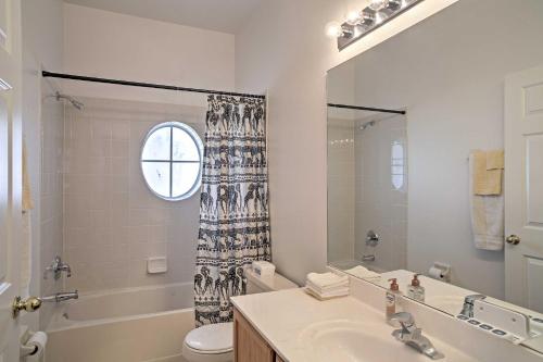 Relaxing Kissimmee Escape on Lake with Private Pool! - image 6