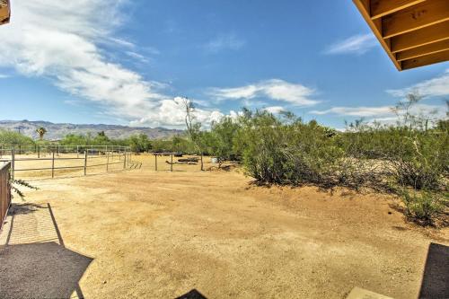 NEW! ‘All Tucked In’ Tucson Casita w/ Mtn. Views! - image 9