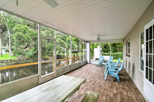 Updated Rustic Yankeetown Home with Lanai and Dock