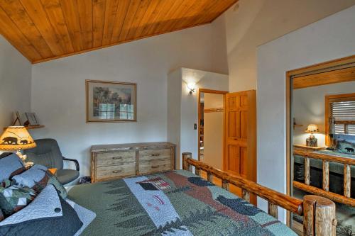 Cabin on Rainbow Lake Views, Hot Tub and Dock, Pinetop-Lakeside (zdjęcie 10)