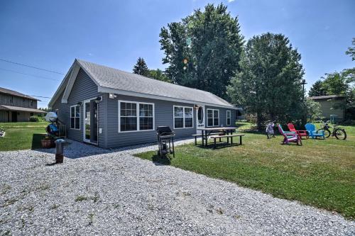 'Willow Point' ~ Lake Champlain House w/ 2 Kayaks! in Isle la Motte (VT)