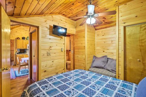 Bolton Landing Cottage with Deck, Walk to Beach! in Bolton Landing, USA